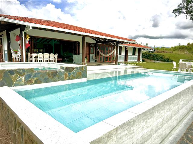 piscina Casa Turistica Cisneros